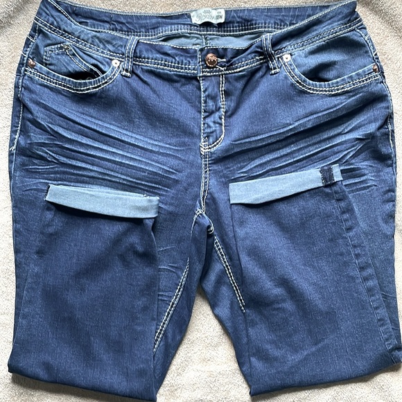 Royalty For Me Pants - Royalty 18W Denim Capris